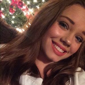 Meet your Posher, Ansley